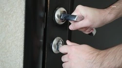 Ключи от новых квартир получили ещё пять сирот — участников СВО со Ставрополья