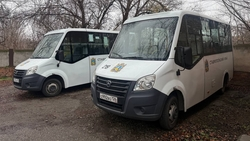 Два новых автобуса для пассажирских перевозок получил Труновский округ