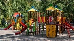 Территорию возле детсада №23 благоустроили в селе Труновском