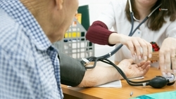 Врачи мобильной медбригады обследовали более 80 жителей ставропольского села