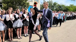 Более 470 выпускников окончили девятые и одиннадцатые классы в Труновском округе