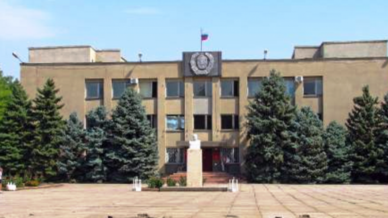 В администрации Труновского района появился ящик для обращений жителей