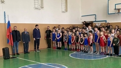 В селе на Ставрополье прошёл рождественский турнир по греко-римской борьбе