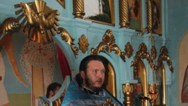 Ставропольцев просят оказать помощь травмированному священнику