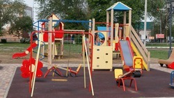Вторую детскую площадку построили в селе Серноводском по губернаторской программе 
