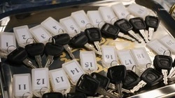 Ключи от 100 квартир вручили детям-сиротам Ставрополья в 2026 году