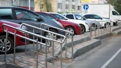Парковку благоустроили в селе Безопасном