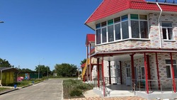 В селе Донском завершили строительство детского сада с бассейном